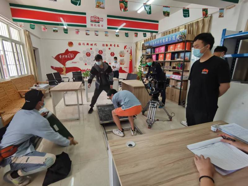 追星女孩心理学分析报告：石台县广告片拍摄公司揭秘饭圈应援式传播逻辑